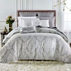 Hotel Collection Embossed Jacquard Duvet Bed Set (King)